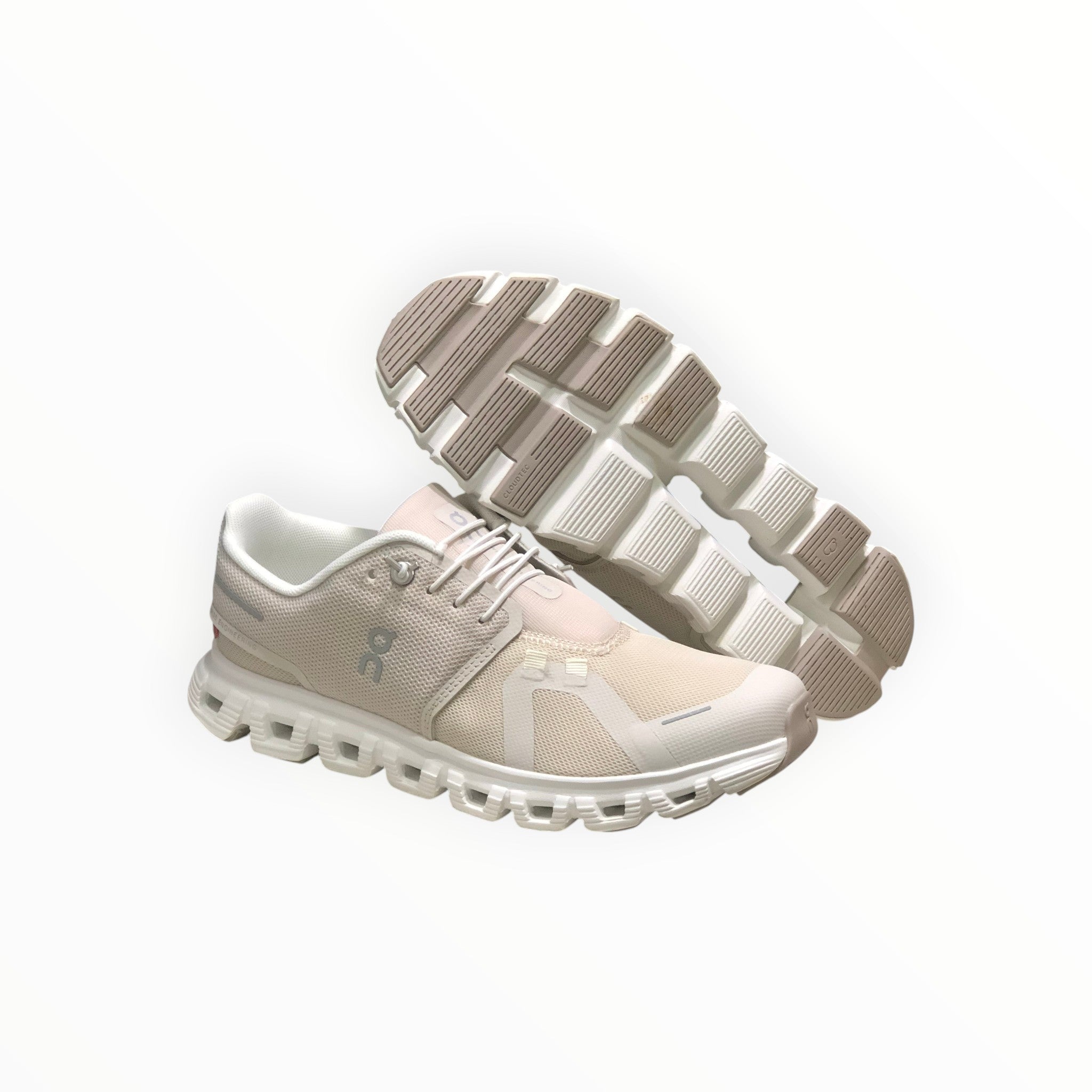 Mens On - Cloud 6 Waterproof Shoes Off-White