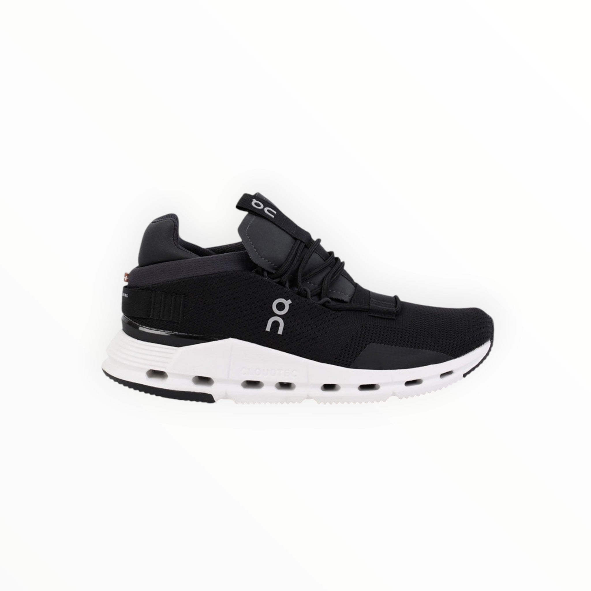 CLOUDNOVA WOMEN'S RUNNING SHOES (BLACK & WHITE)