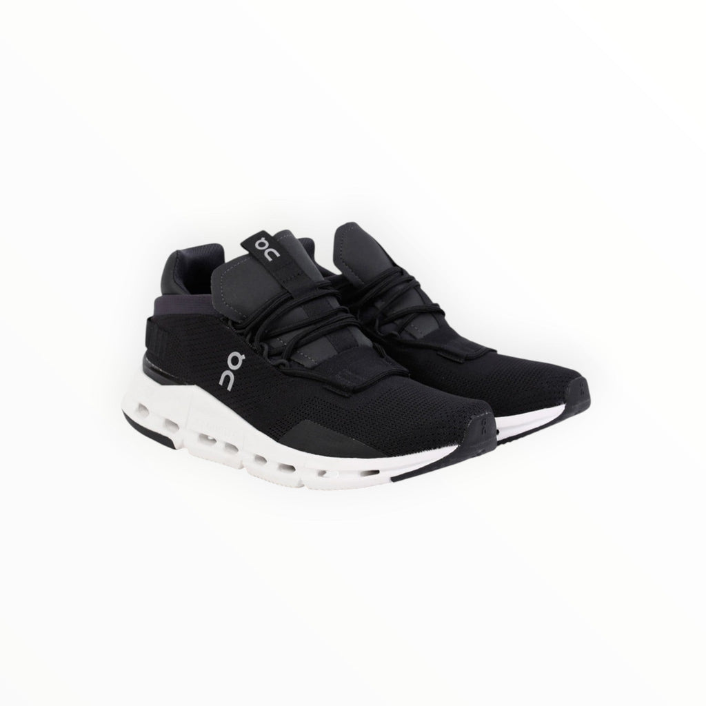CLOUDNOVA MEN'S RUNNING SHOES (BLACK & WHITE)