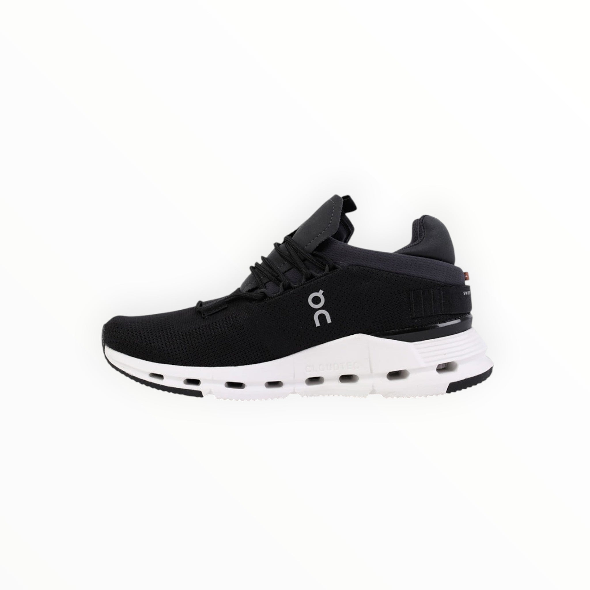 CLOUDNOVA MEN'S RUNNING SHOES (BLACK & WHITE)