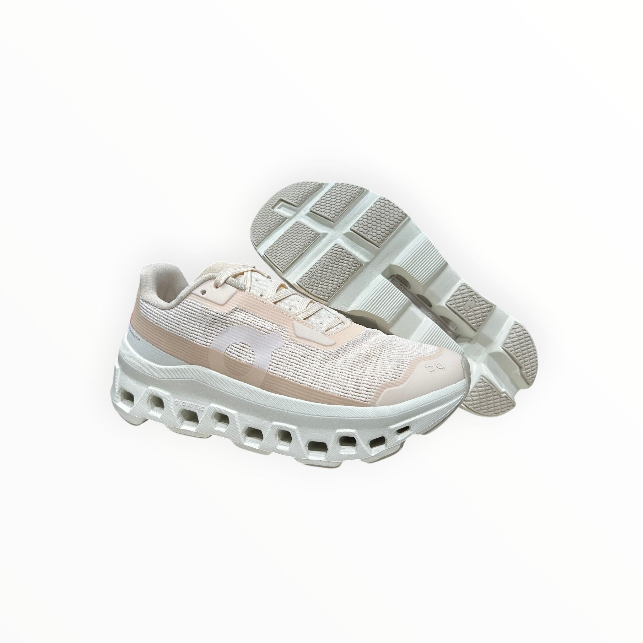 EWW Sports Shoes On Running Cloudmonster Void running shoes in Dewdrop White/Ivory White. Breathable mesh upper with synthetic overlays and signature CloudTec cushioning.