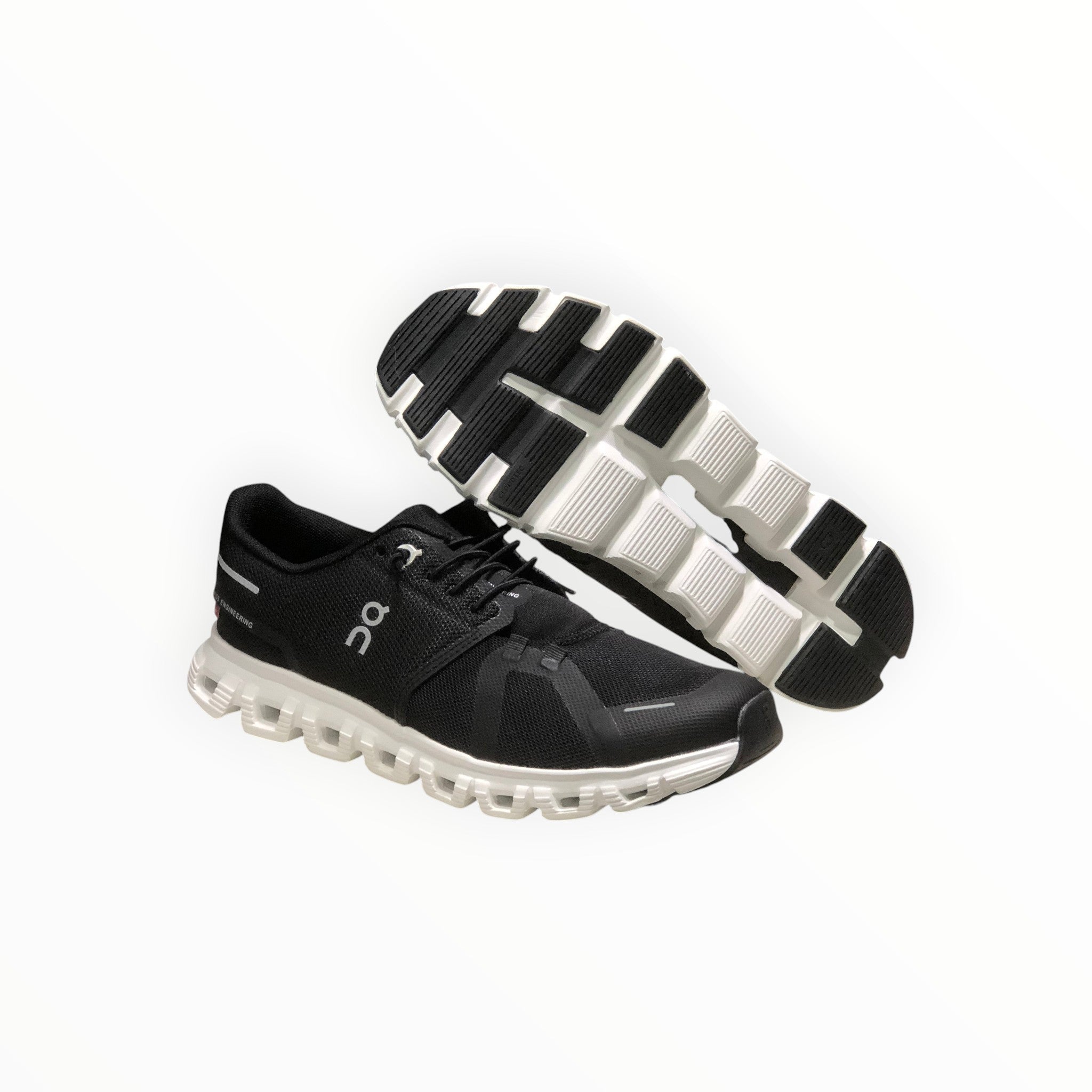 Mens On - Cloud 6 Waterproof Shoes Black & White